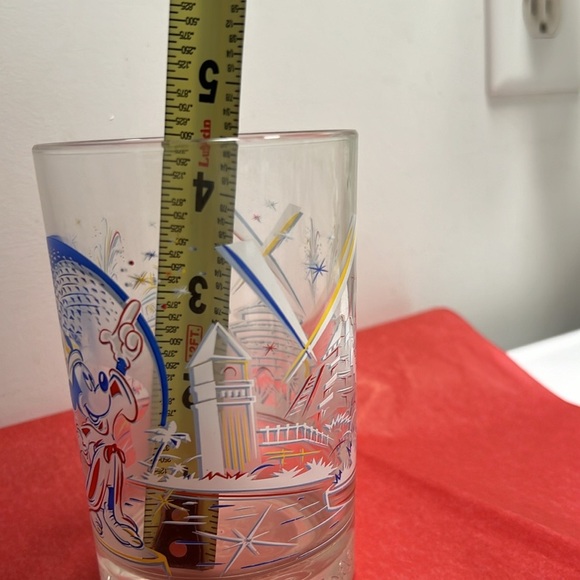 Walt Disney World 25 glass. - Picture 6 of 7